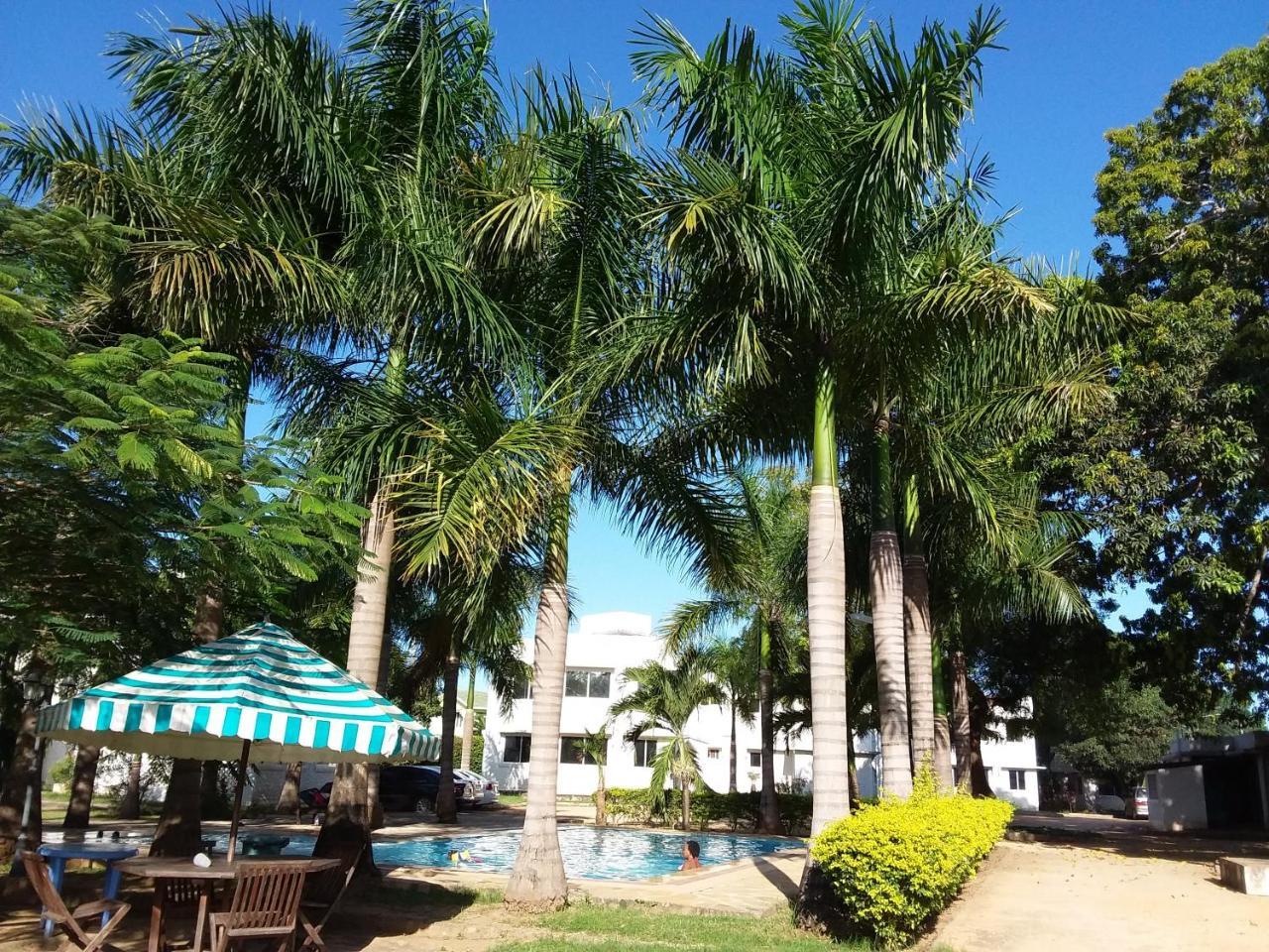 Royal Palms Apartment A4 Mombasa Exterior foto
